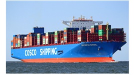 Voll beladenes Containerschiff Cosco